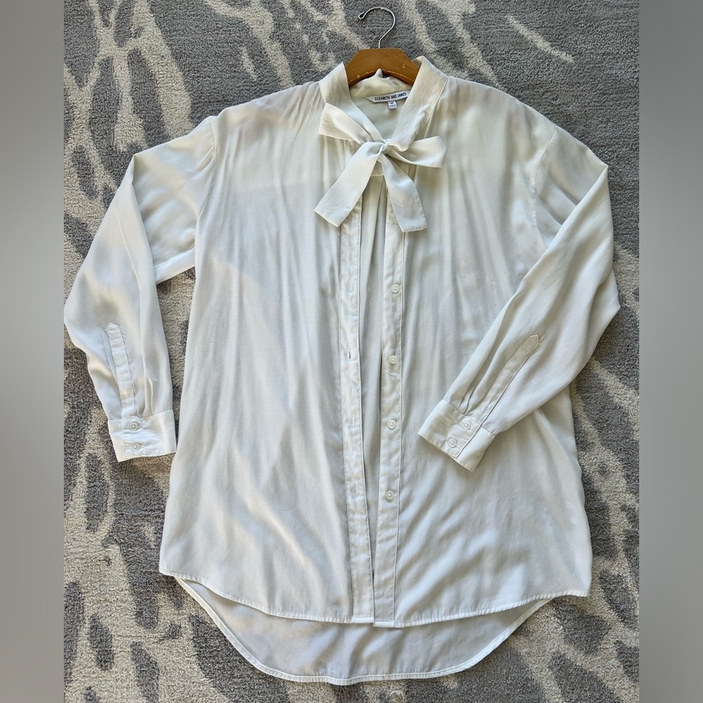 Elizabeth and James shirt